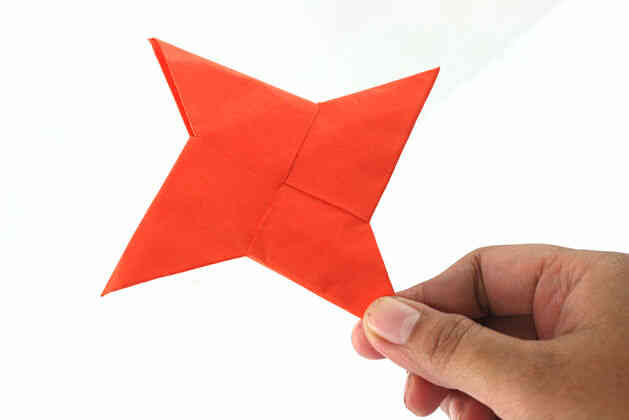 Image intitulée Faire une Étoile Ninja Étape 17
